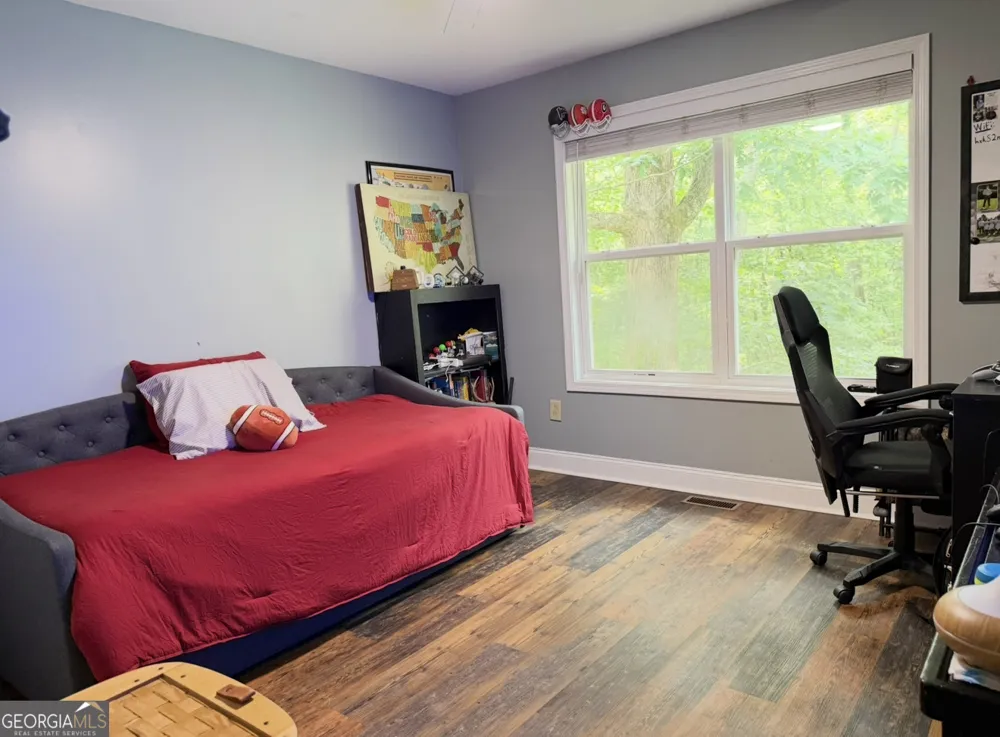 227 Clarkesville Heights DR Clarkesville, GA 30523