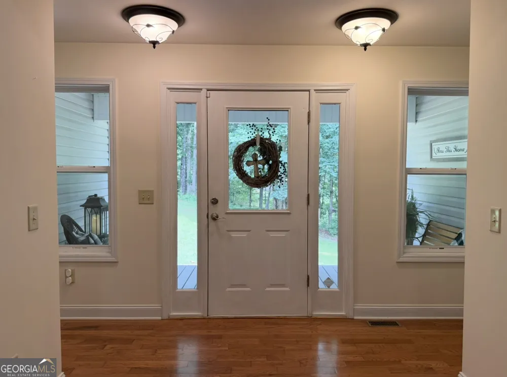 227 Clarkesville Heights DR Clarkesville, GA 30523