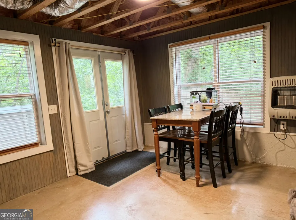 227 Clarkesville Heights DR Clarkesville, GA 30523