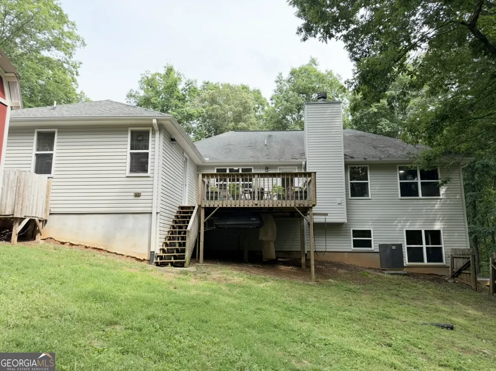 227 Clarkesville Heights DR Clarkesville, GA 30523