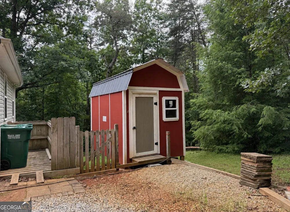 227 Clarkesville Heights DR Clarkesville, GA 30523