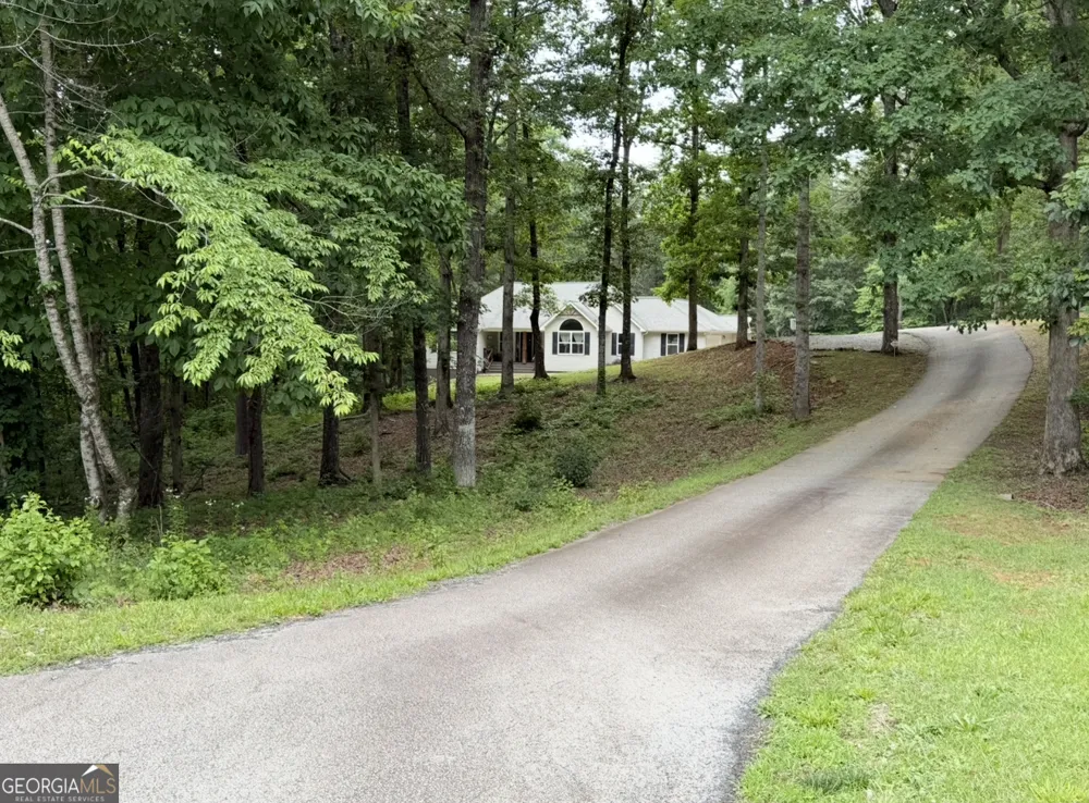 227 Clarkesville Heights DR Clarkesville, GA 30523