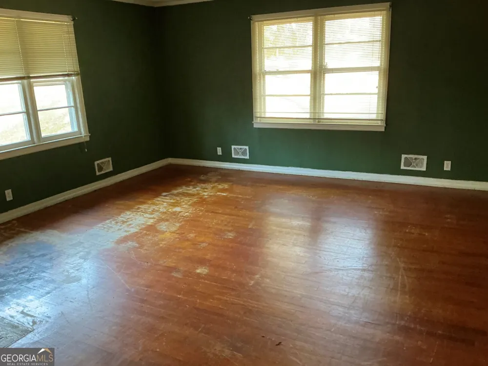 135 Brookside DR Elberton, GA 30635