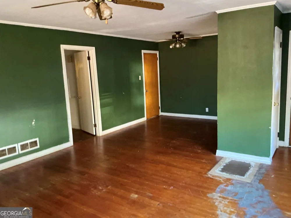135 Brookside DR Elberton, GA 30635