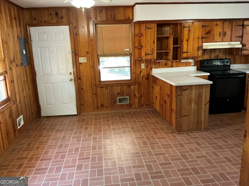 135 Brookside DR Elberton, GA 30635