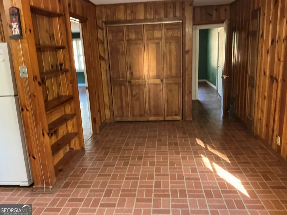 135 Brookside DR Elberton, GA 30635