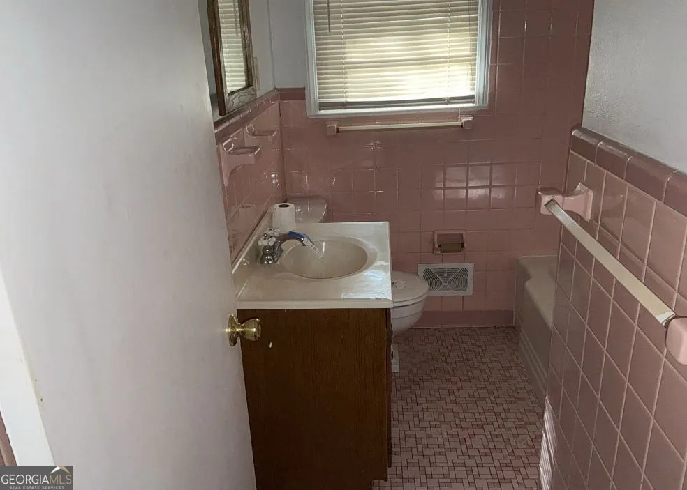 135 Brookside DR Elberton, GA 30635