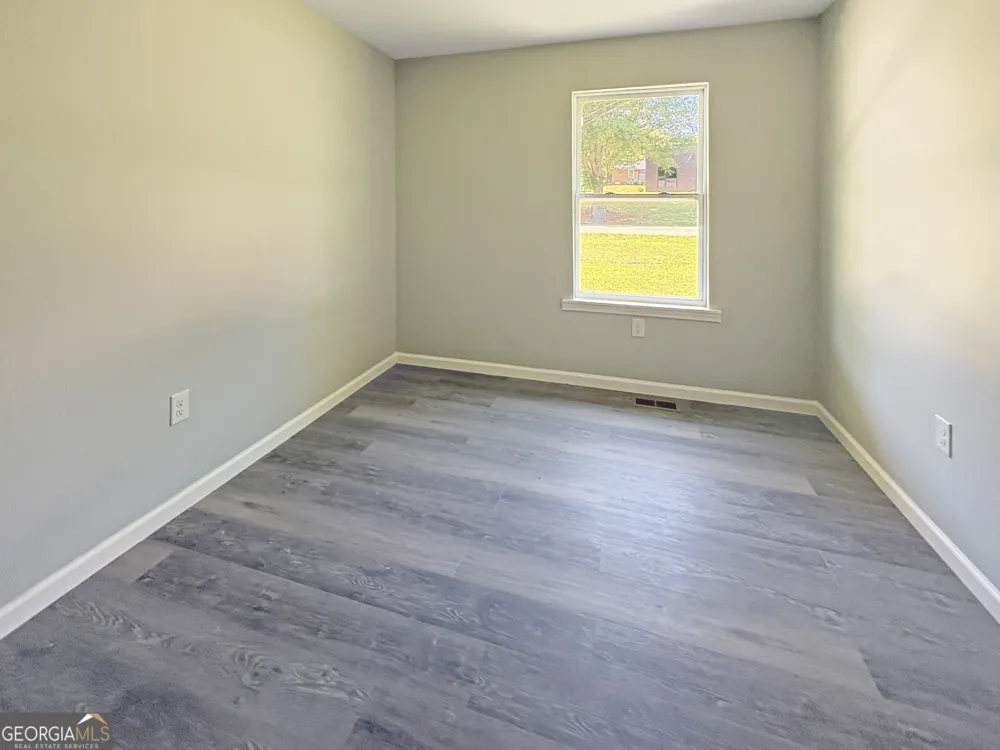 24 George ST Forsyth, GA 31029