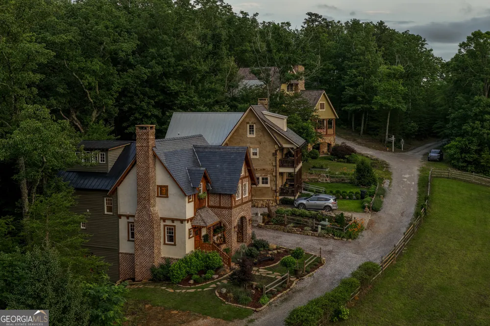 32 Lantern Cove RD Chickamauga, GA 30707