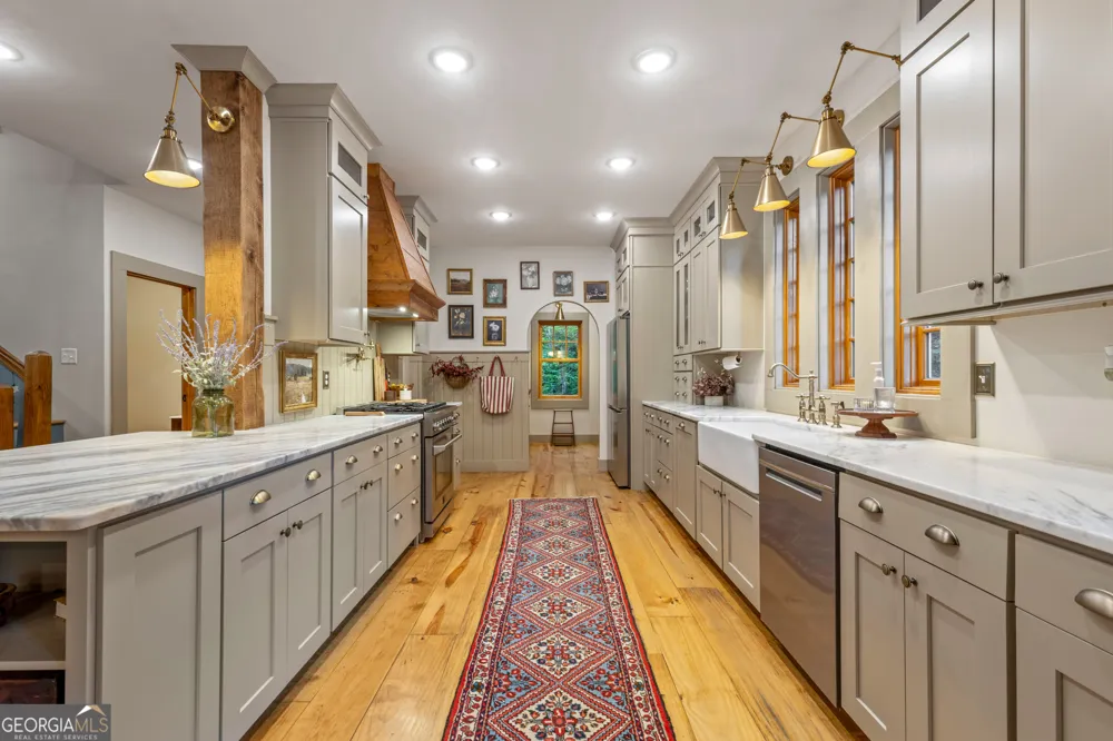 32 Lantern Cove RD Chickamauga, GA 30707
