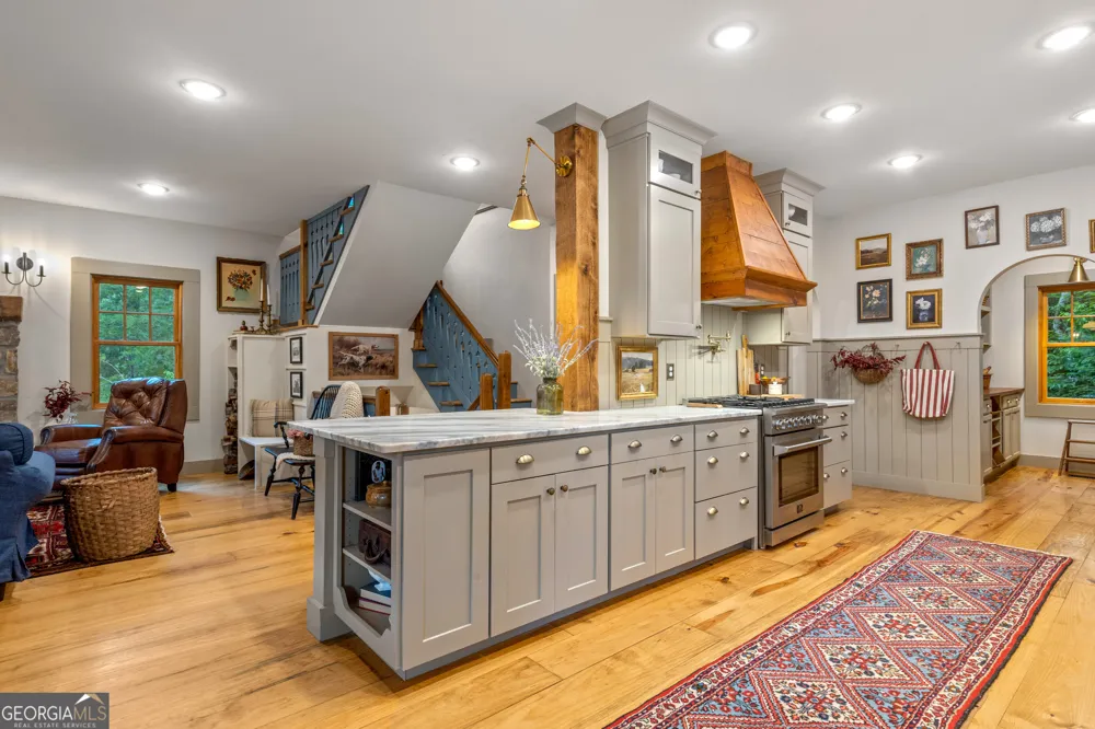 32 Lantern Cove RD Chickamauga, GA 30707