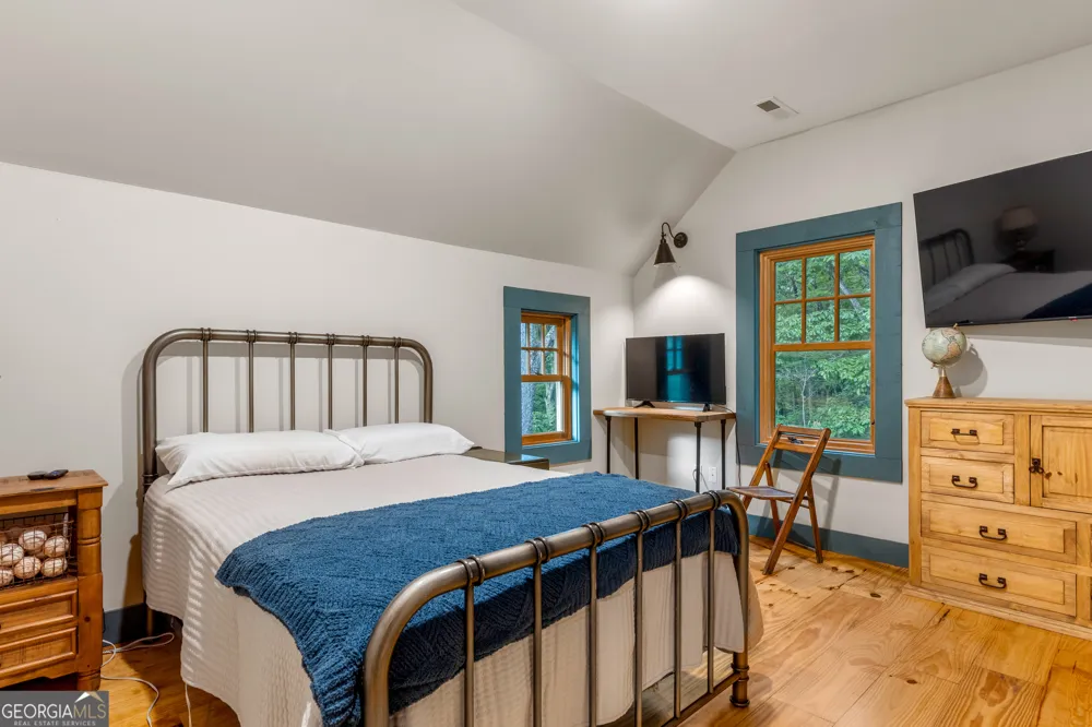 32 Lantern Cove RD Chickamauga, GA 30707