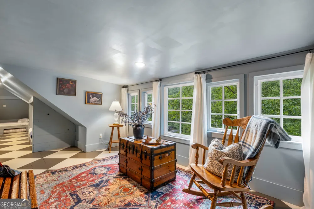 32 Lantern Cove RD Chickamauga, GA 30707