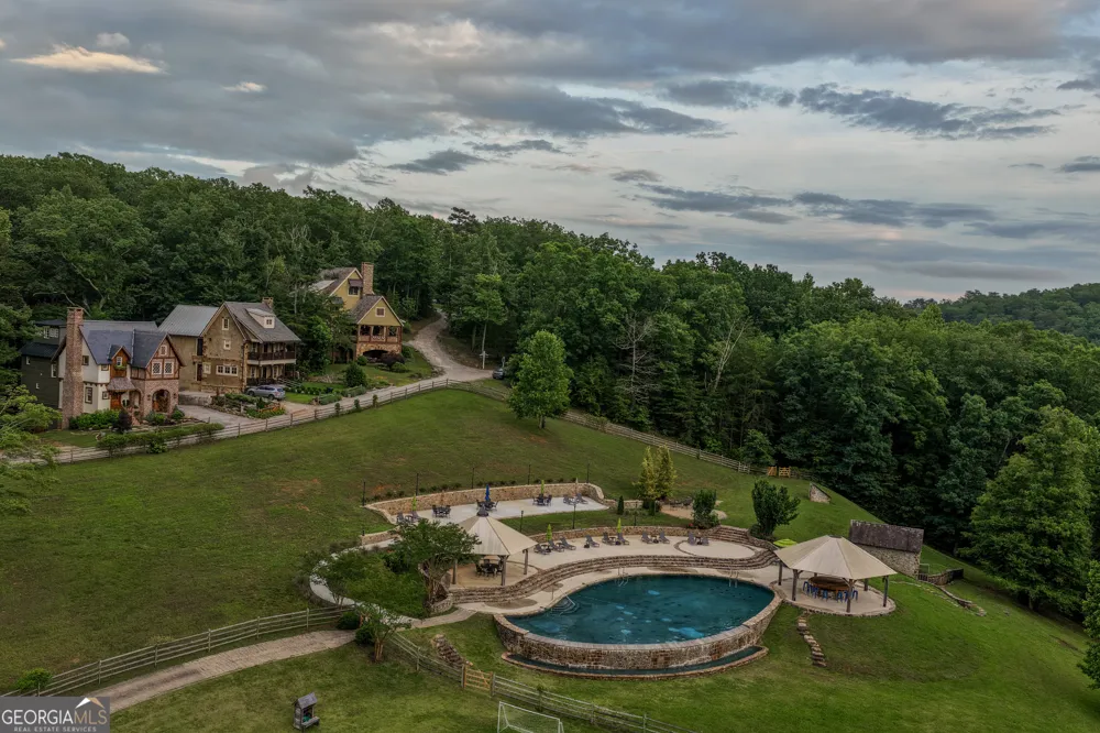 32 Lantern Cove RD Chickamauga, GA 30707