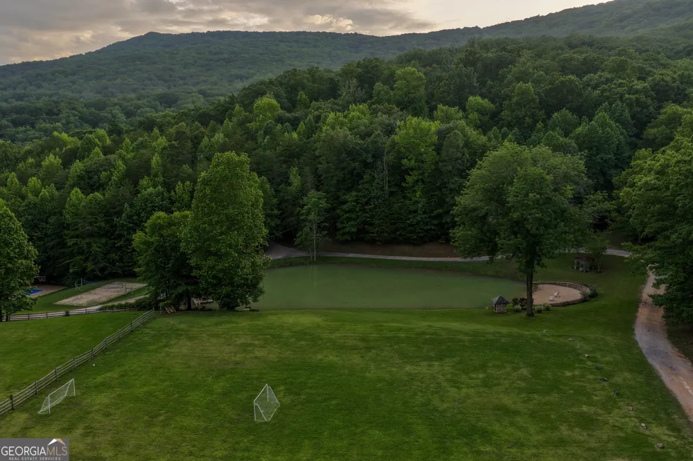 32 Lantern Cove RD Chickamauga, GA 30707
