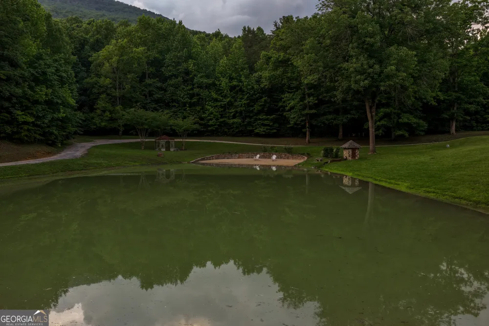 32 Lantern Cove RD Chickamauga, GA 30707