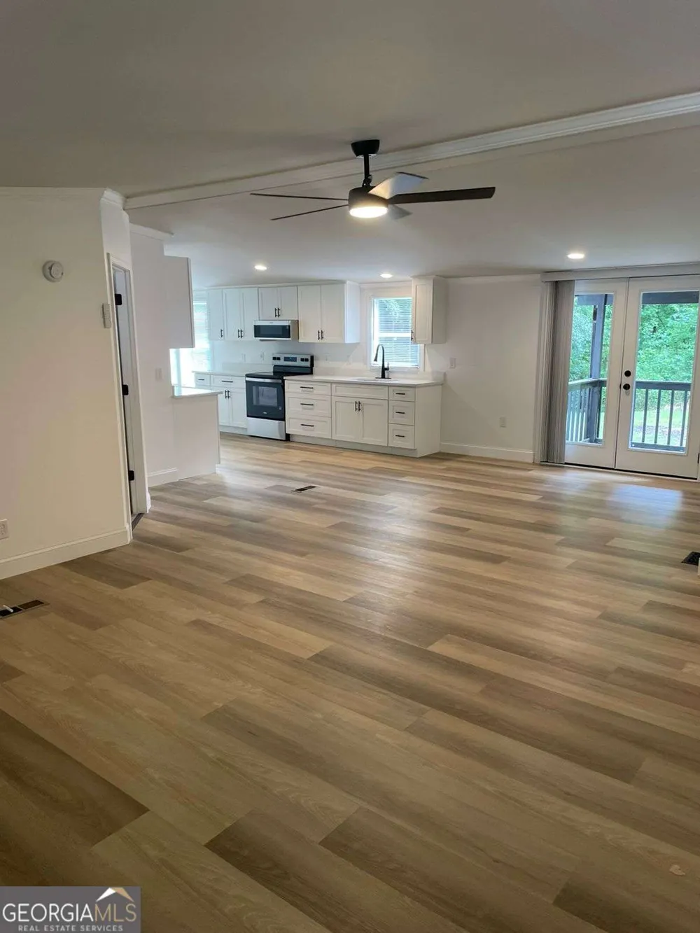 906 Jefferson River RD Jefferson, GA 30549