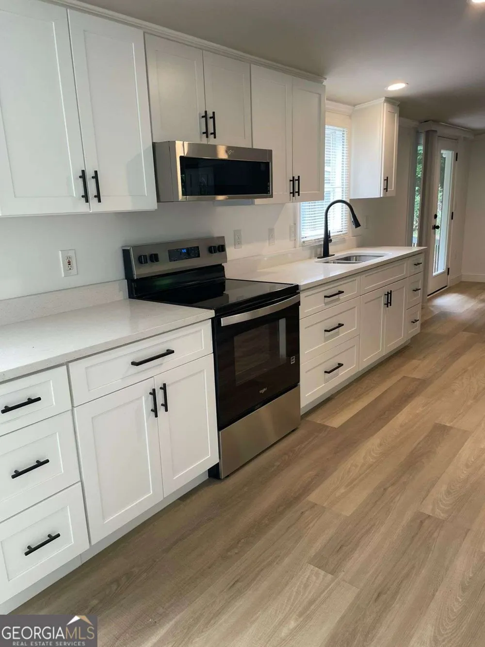 906 Jefferson River RD Jefferson, GA 30549