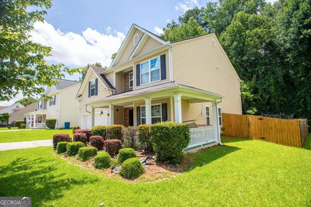 8339 Milam LOOP Fairburn, GA 30213
