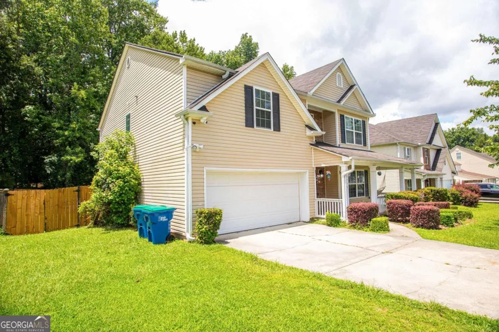 8339 Milam LOOP Fairburn, GA 30213