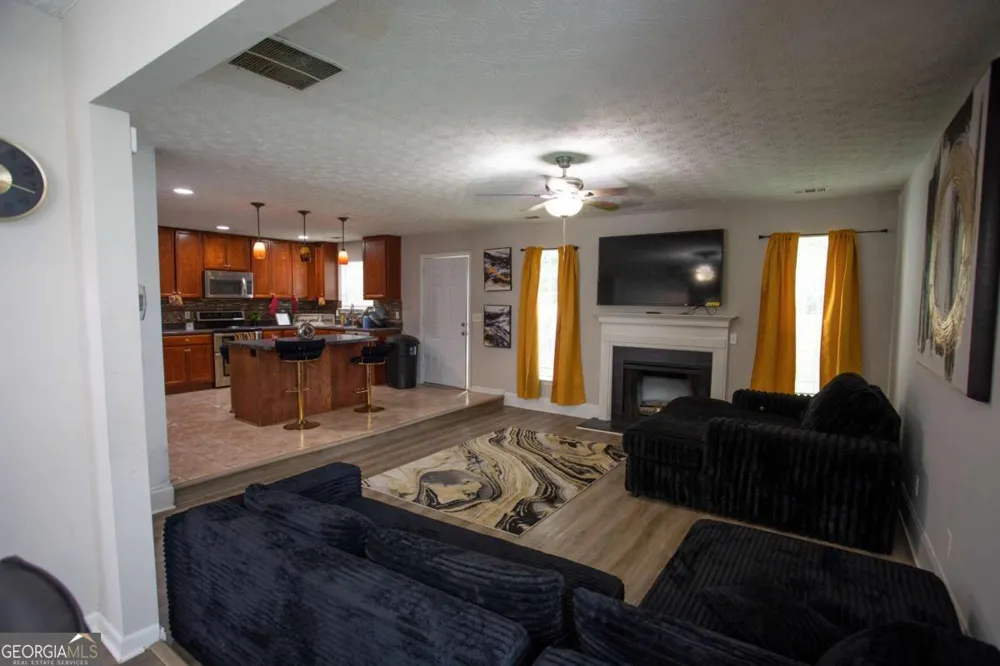 8339 Milam LOOP Fairburn, GA 30213