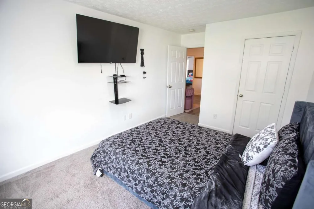 8339 Milam LOOP Fairburn, GA 30213
