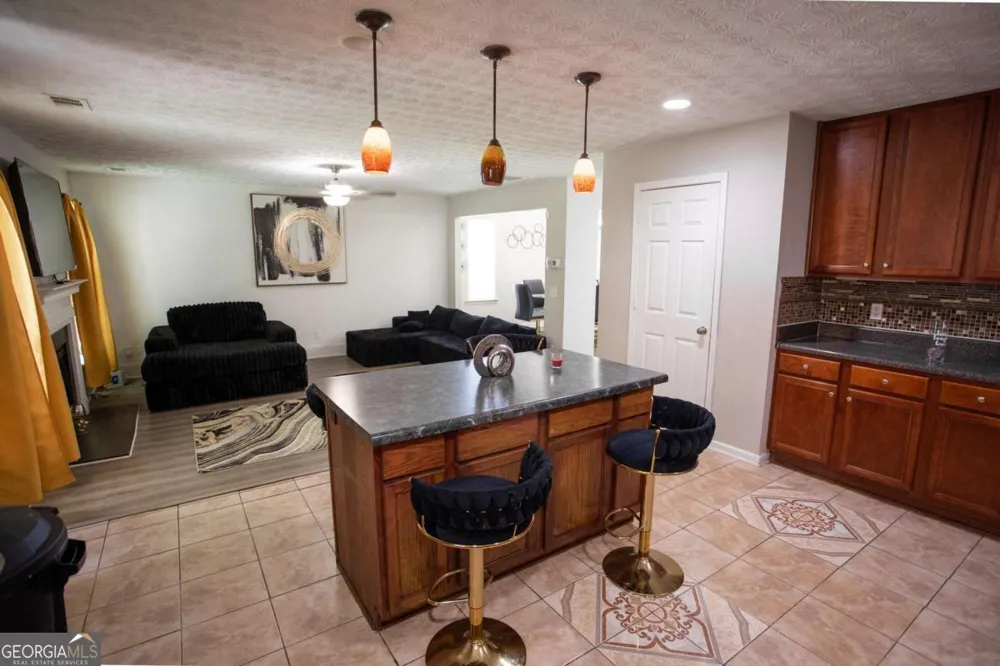 8339 Milam LOOP Fairburn, GA 30213