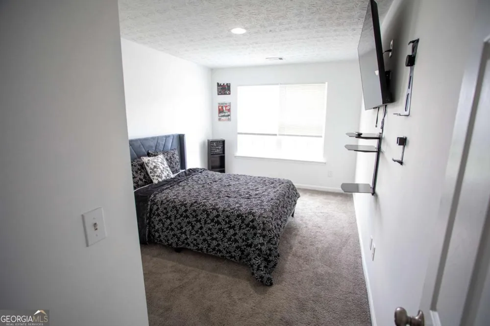 8339 Milam LOOP Fairburn, GA 30213