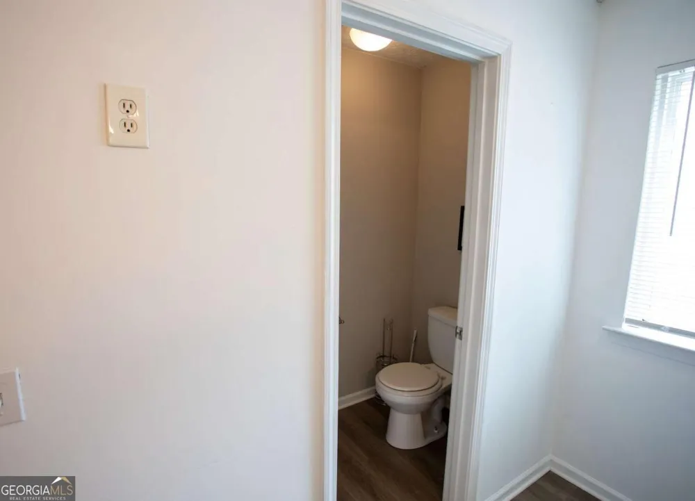 8339 Milam LOOP Fairburn, GA 30213