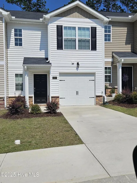 2107 Gracie Lane