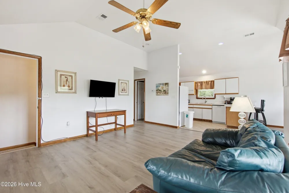 309 W Durham Street Kill Devil Hills, NC 27948