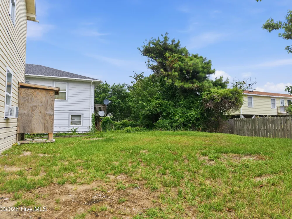 309 W Durham Street Kill Devil Hills, NC 27948