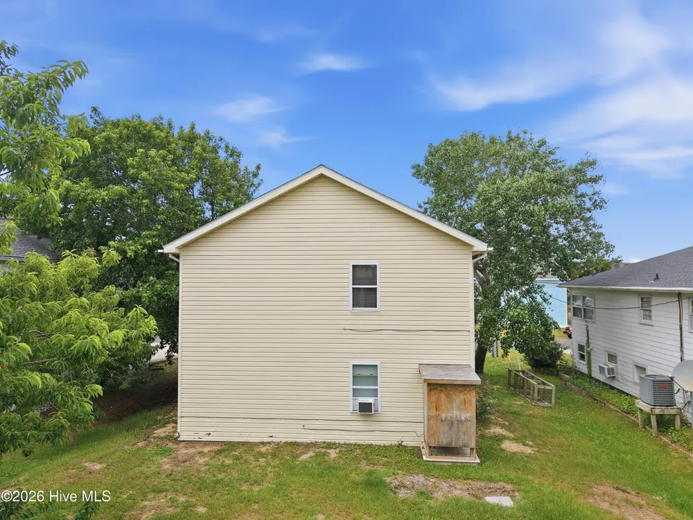 309 W Durham Street Kill Devil Hills, NC 27948