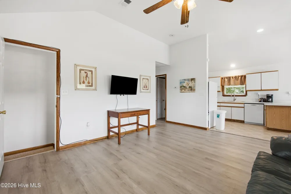 309 W Durham Street Kill Devil Hills, NC 27948