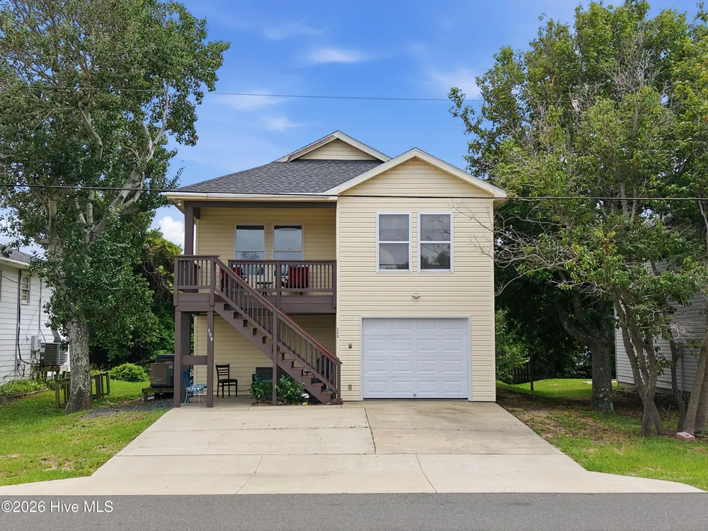 309 W Durham Street Kill Devil Hills, NC 27948