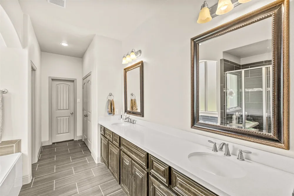 1557 Trowbridge Circle Rockwall, TX 75032