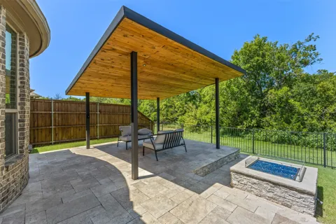 1557 Trowbridge Circle