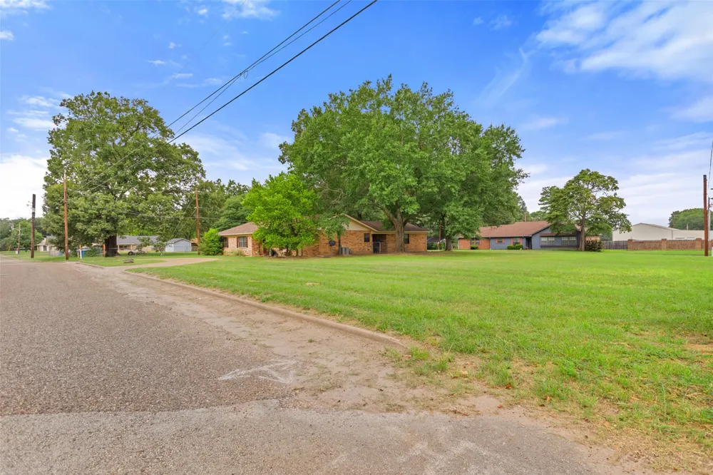 709 Glazner Street Hawkins, TX 75765