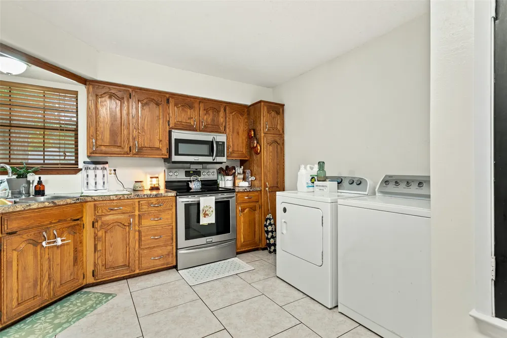 709 Glazner Street Hawkins, TX 75765