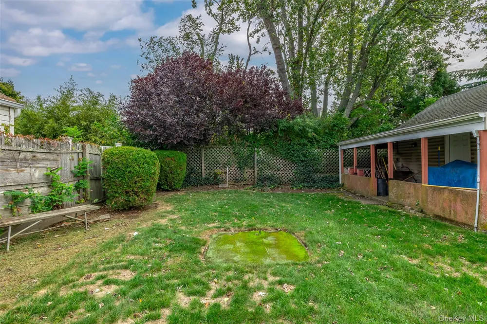 2975 oceanside Road Oceanside, NY 11572