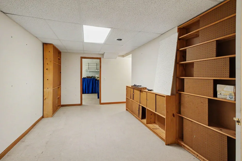 1457 Indian Trail Milford, MI 48380
