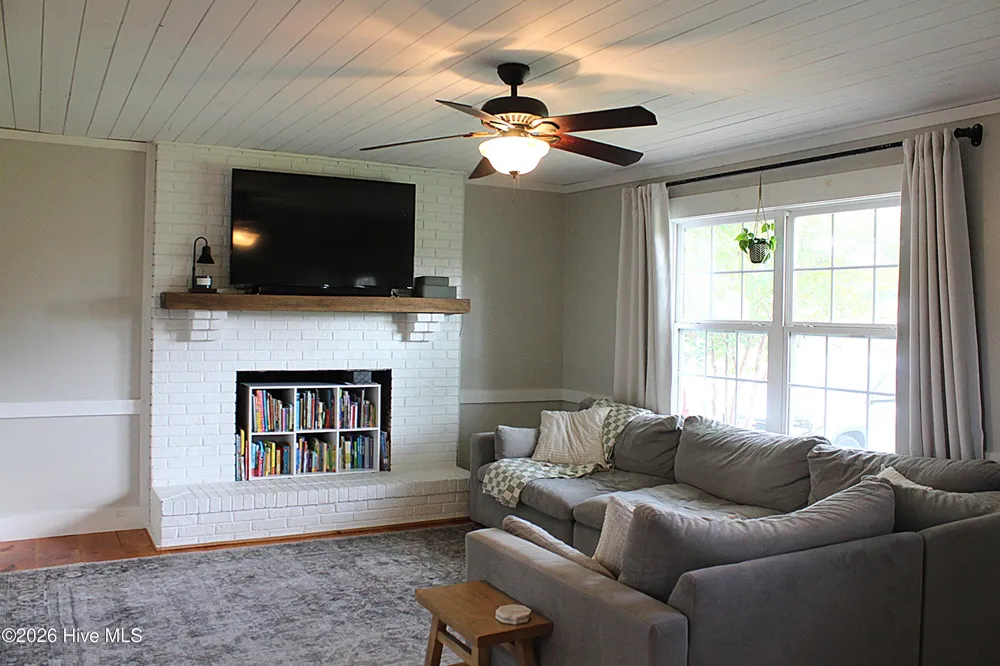 218 Dogwood Street Havelock, NC 28532