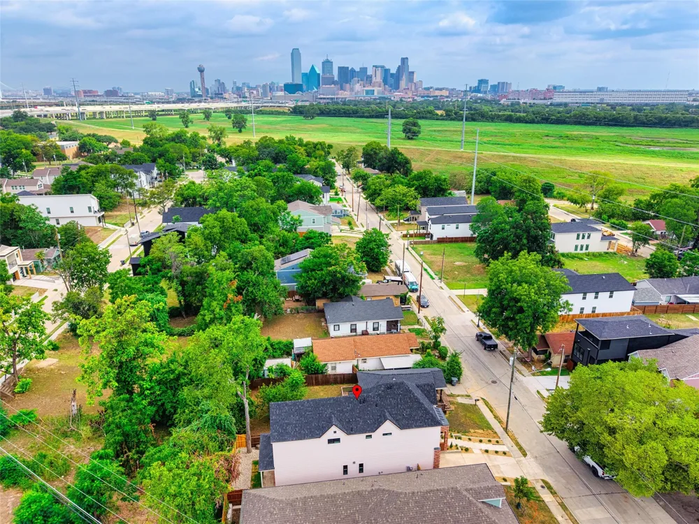 333 Moore Street Dallas, TX 75203