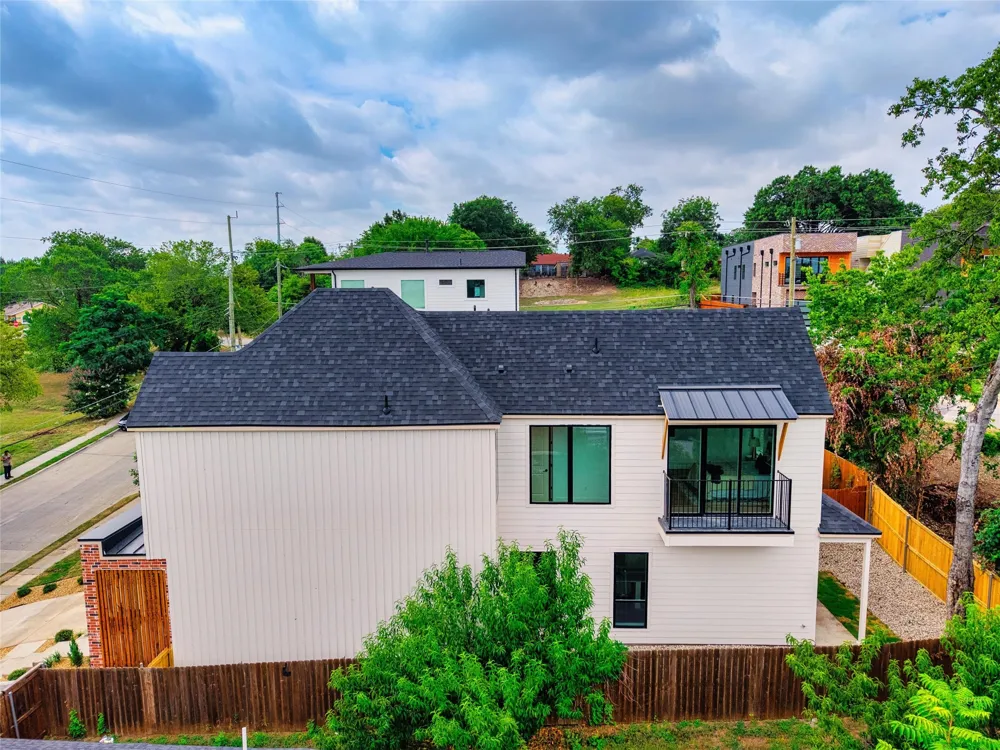333 Moore Street Dallas, TX 75203