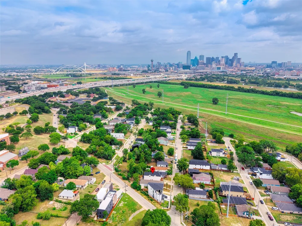 333 Moore Street Dallas, TX 75203