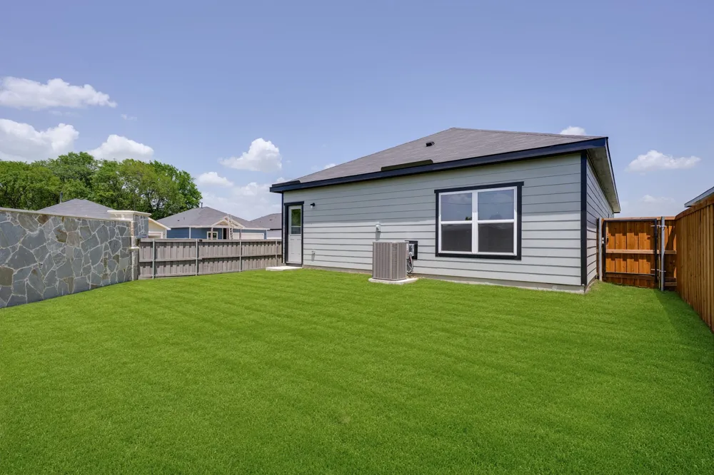 300 Hay Field Drive Blue Ridge, TX 75424