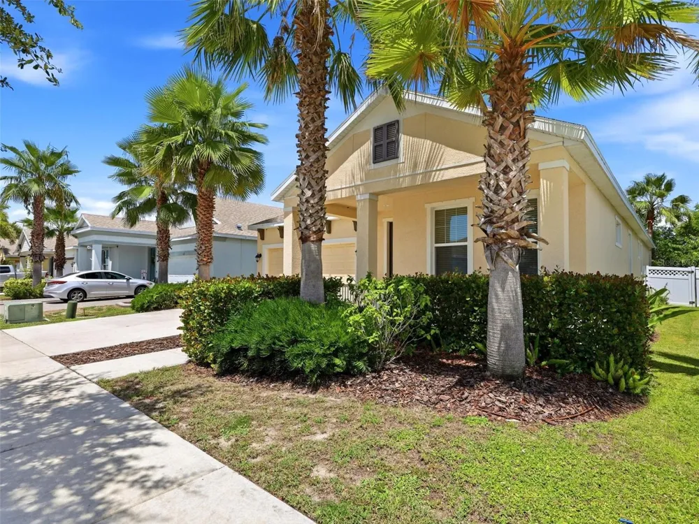 5133 ADMIRAL POINTE DRIVE Apollo Beach, FL 33572