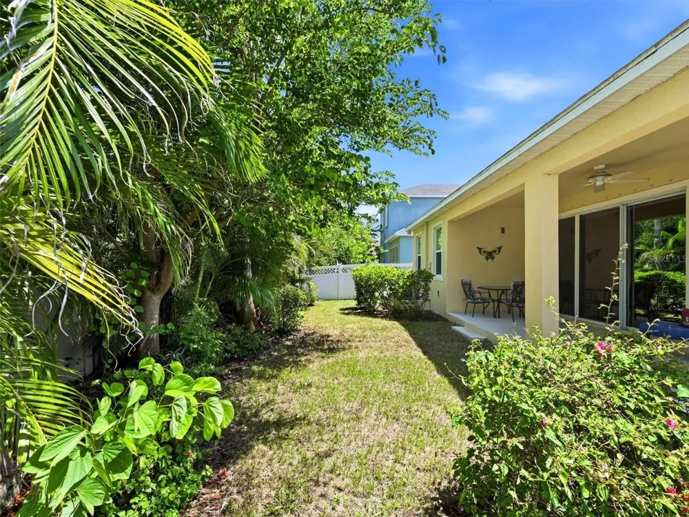 5133 ADMIRAL POINTE DRIVE Apollo Beach, FL 33572