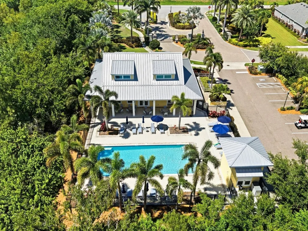 5133 ADMIRAL POINTE DRIVE Apollo Beach, FL 33572