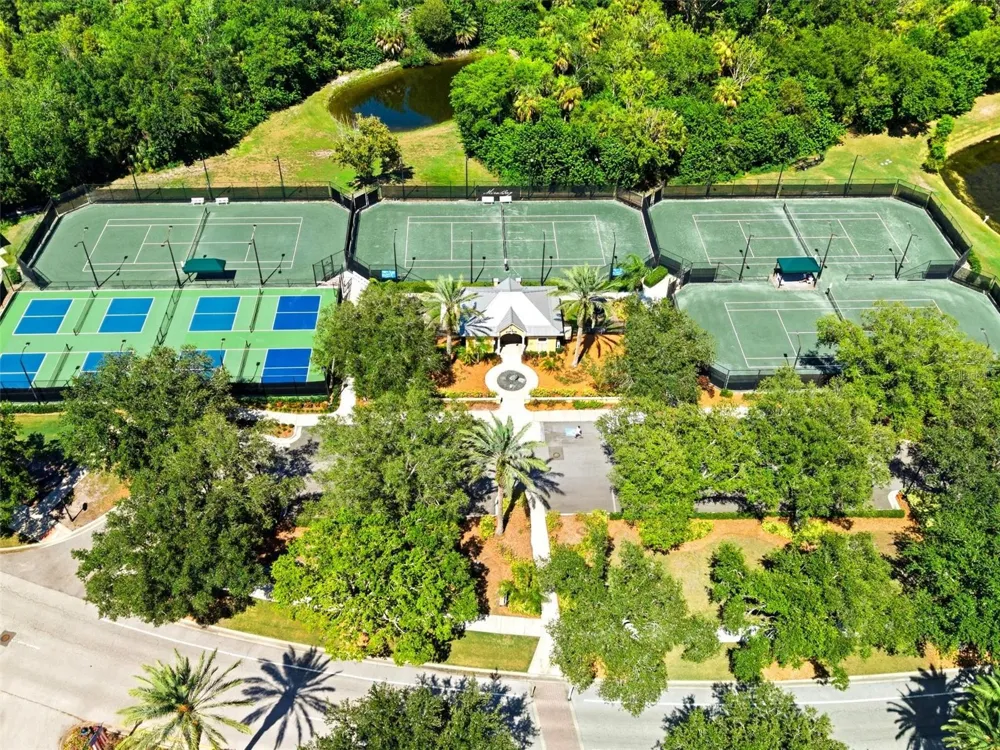 5133 ADMIRAL POINTE DRIVE Apollo Beach, FL 33572